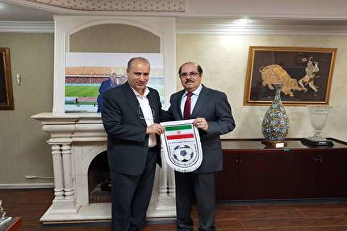 سفیر نیکاراگوئه با رییس فدراسیون فوتبال دیدار کرد
