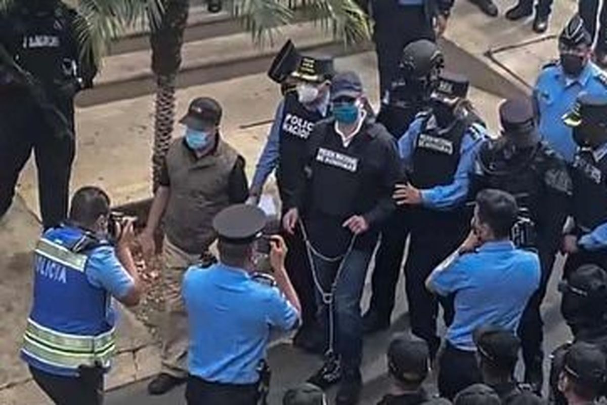 دستگیری رئیس جمهور هندوراس زیر ذره‌بین «سنتز»