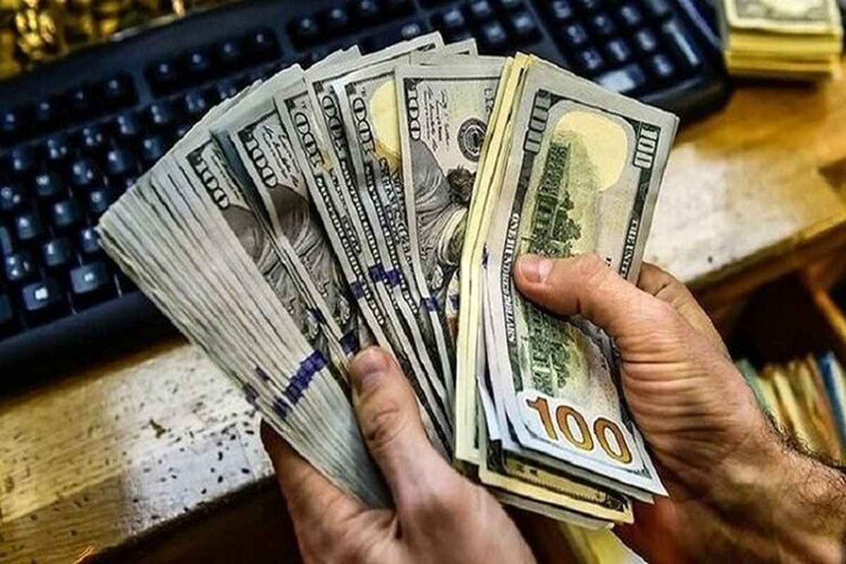 قیمت دلار در بازار آزاد امروز ۸ بهمن‌ماه ۱۴۰۱