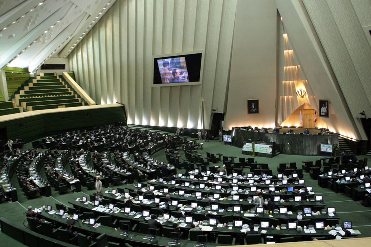 رئیس کمیسیون عمران مجلس به منطقه زلزله زده خوی اعزام می‌شود