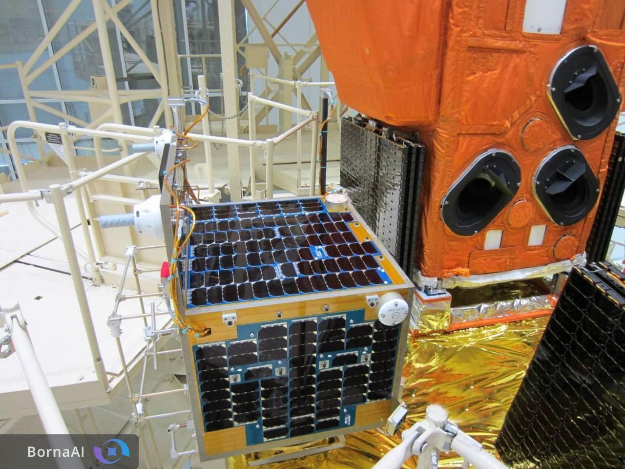 تيتر: دمج قمرَي تيتر: دمج قمرَي