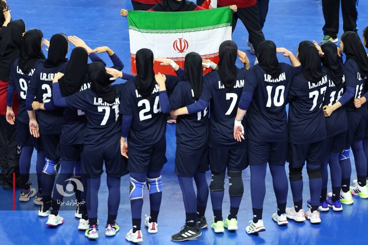 Iran Sports Minister Hails Youth Handball Team: "Clear Sign of Team Sport Capability Among Iran