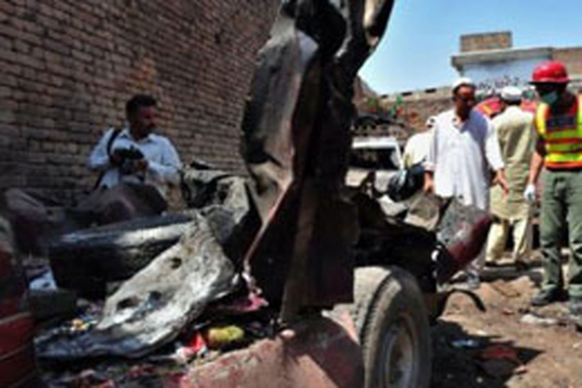 ۲۴ کشته درپی دو انفجار در پاکستان