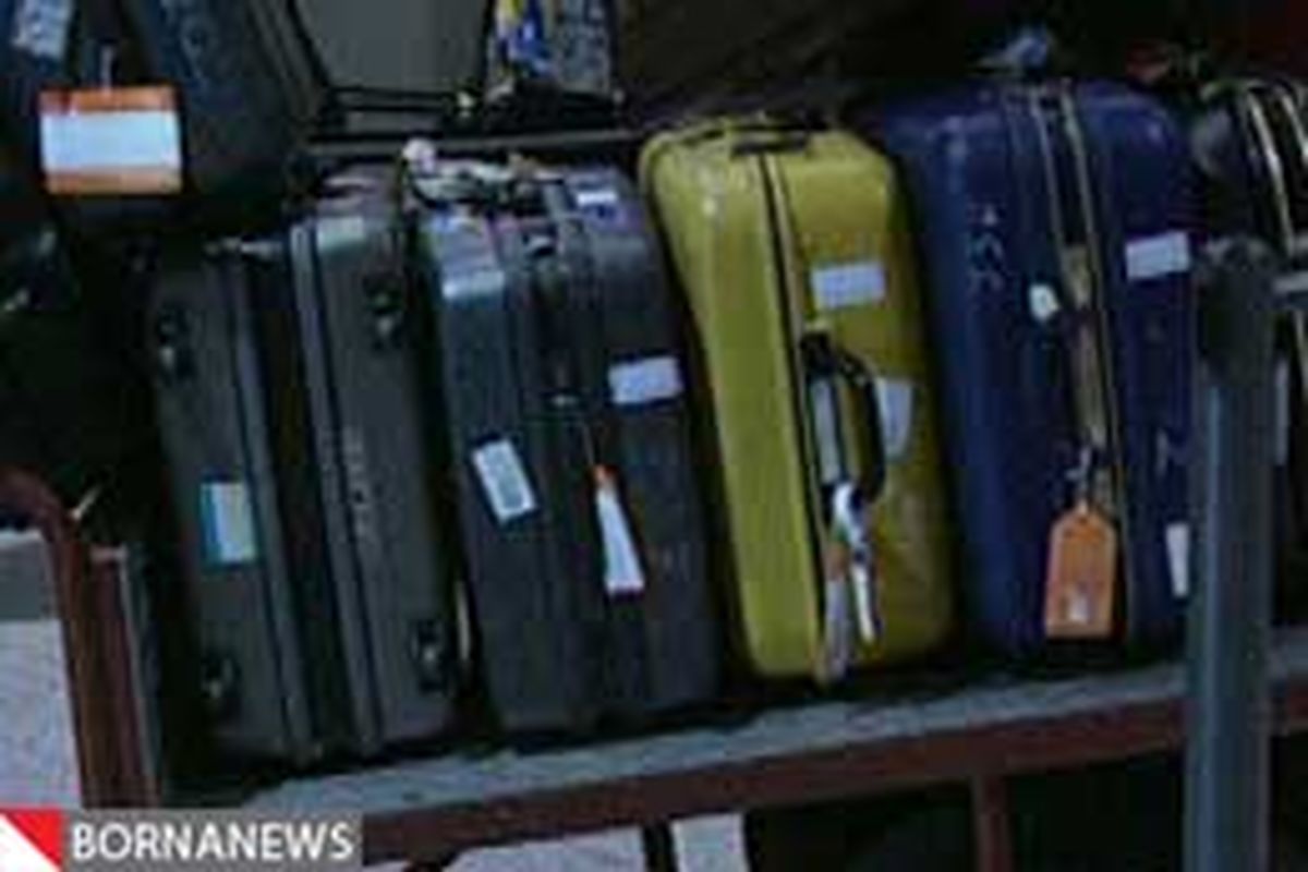 دزد چمدان های بارسلون در داخل چمدان گیر افتاد