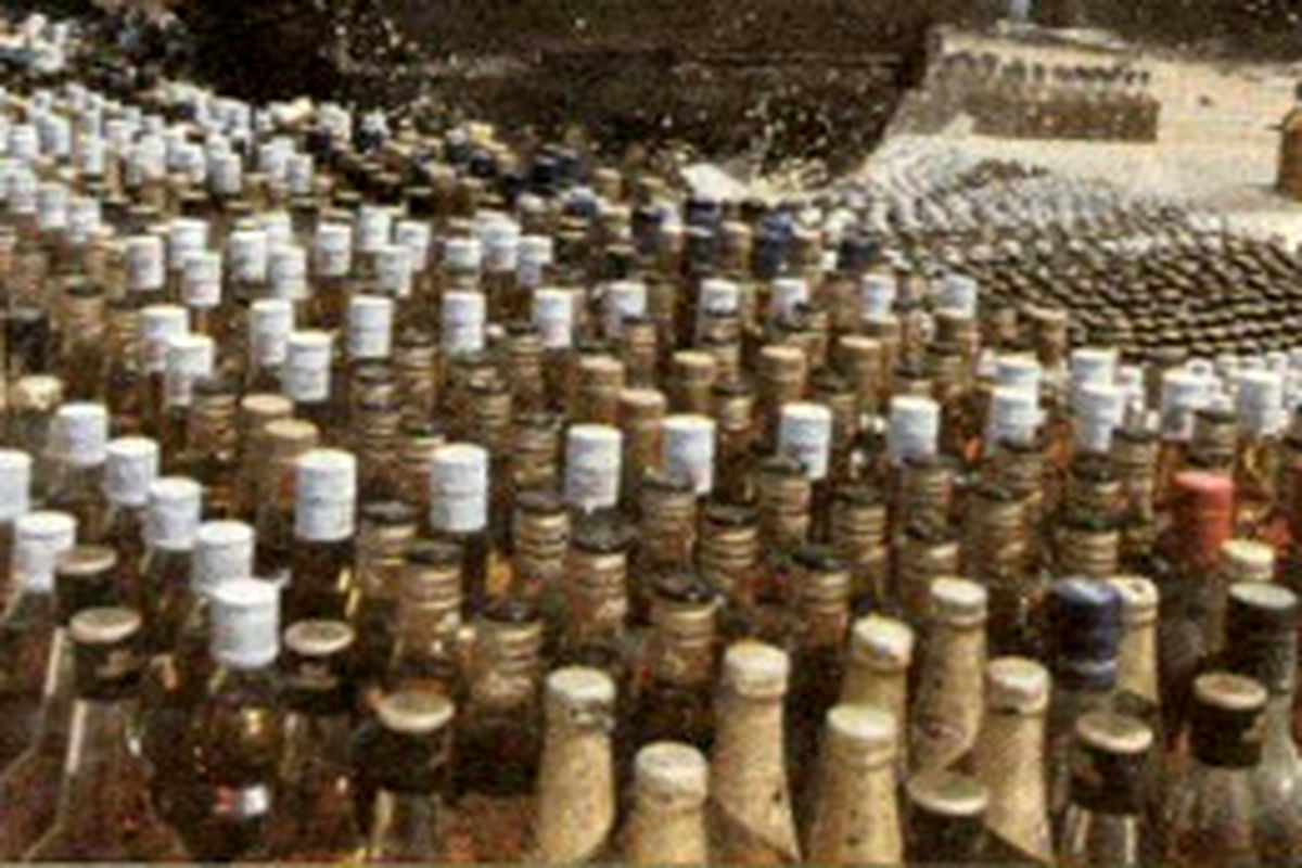 عاملان فروش مشروبات الكلی در اهواز دستگیر شدند