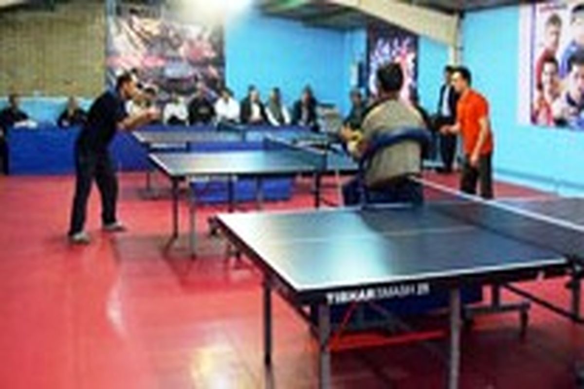 برگزاری مسابقات تنیس روی میز روسای ادارات به مناسبت فجر ۹۳در شهرستان ملارد