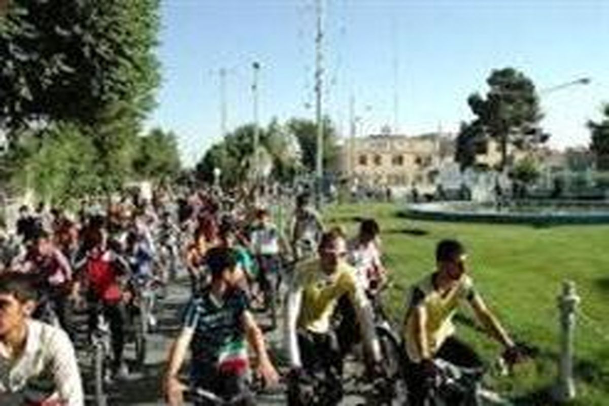 نفرات برتر دوچرخه سواری کوهستان قهرمانی کشور درخرم آباد معرفی شدند