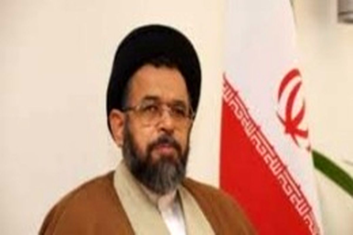 وزیر اطلاعات از جانبازان، آزادگان و خانواده‌های شهدای سربازان گمنام تجلیل کرد