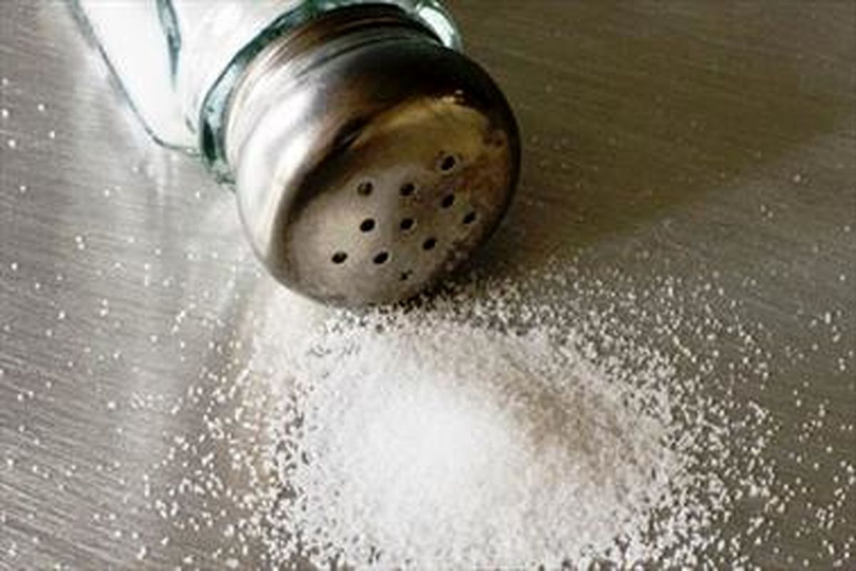 کاهش مصرف نمک در بیماران قلبی خطرناک است