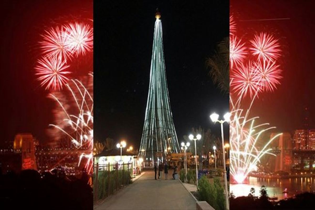 بلندترین درخت کریسمس جهان