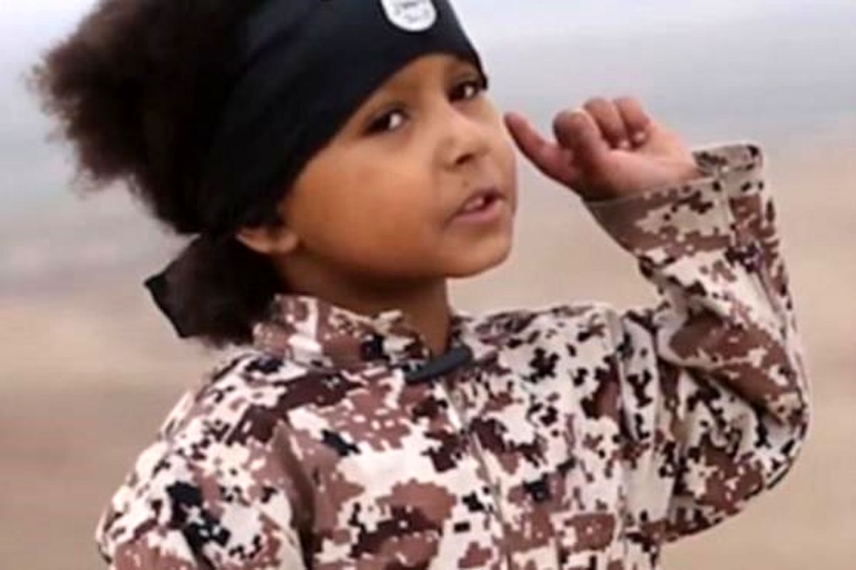 جلاد ۴ ساله داعش انگلیسی است