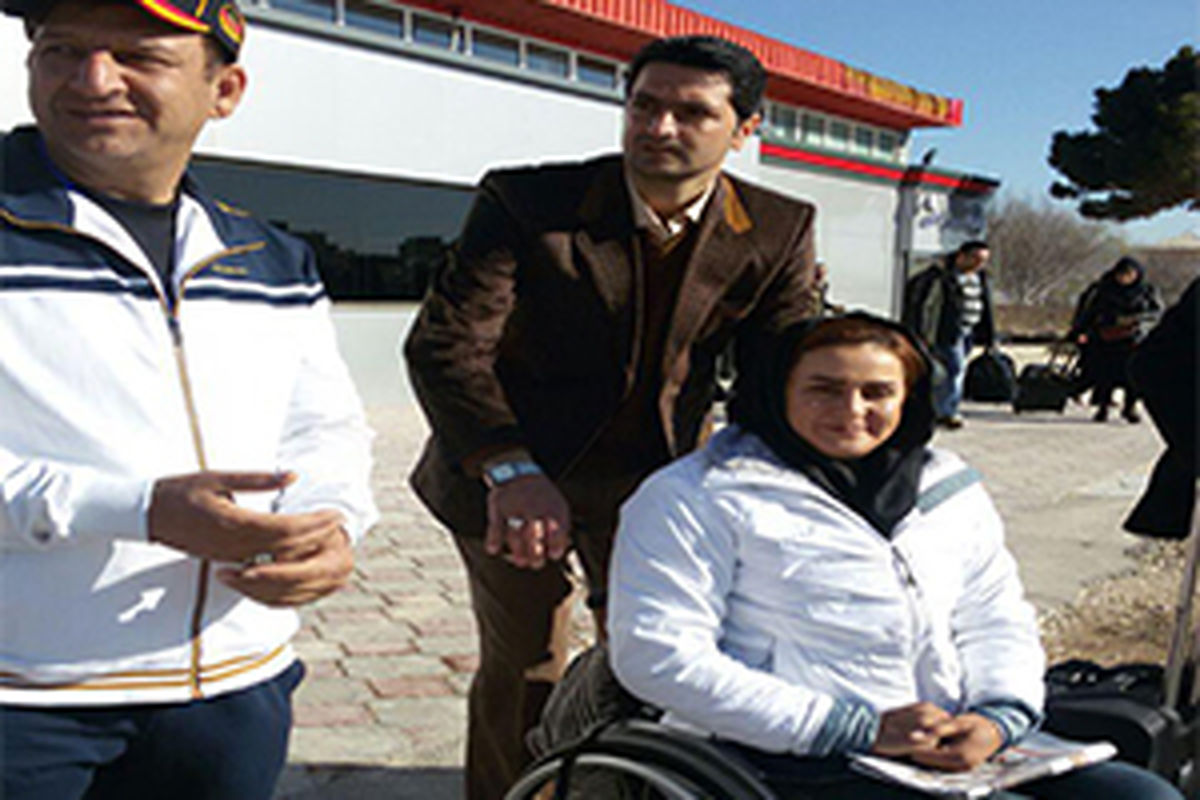 زهرا نعمتی عضو تیم ملی تیراندازی با کمان و پرچمدار ایران در المپیک ریو وارد بجنورد شد.