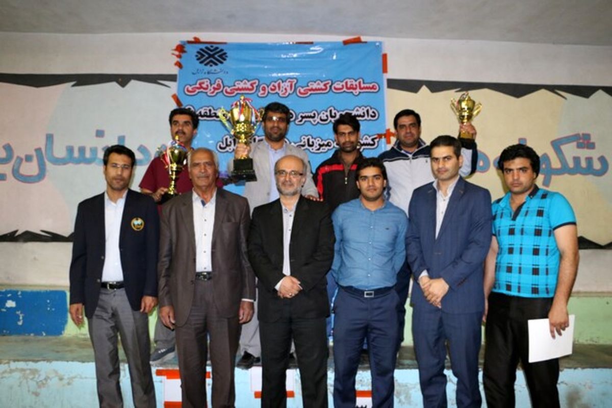 قهرمانی تیم های کشتی آزاد و فرنگی دانشگاه زابل در مسابقات دانشگاه های منطقه ۶ کشور