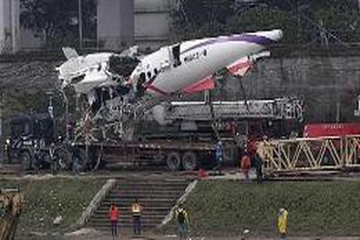سقوط هواپیمای مسافربری در روسیه
