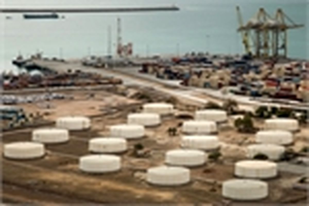 توسعه بندر نفتی خلیج فارس برای رونق سرمایه گذاری پس از لغو تحریم ها/ اشتغالزایی برای ۲۵۰۰ نفر
