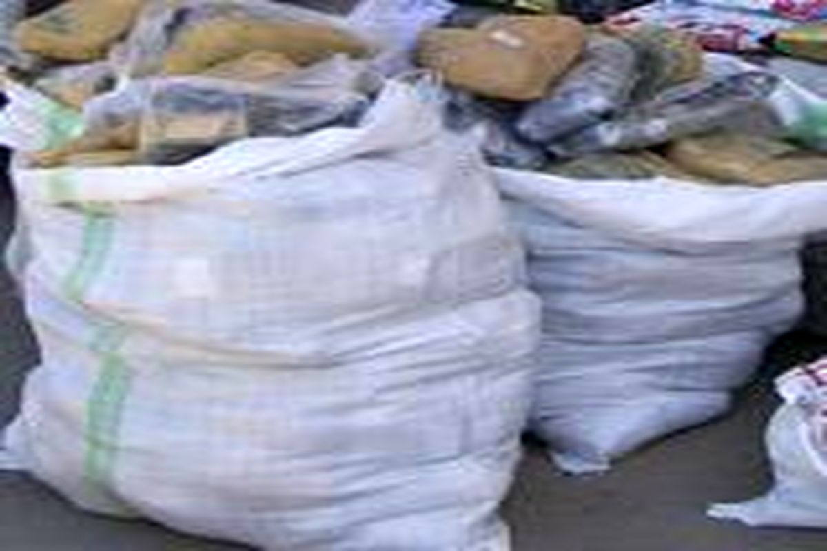 کشف بیش از ۴۰۰ کیلو مواد مخدر در 