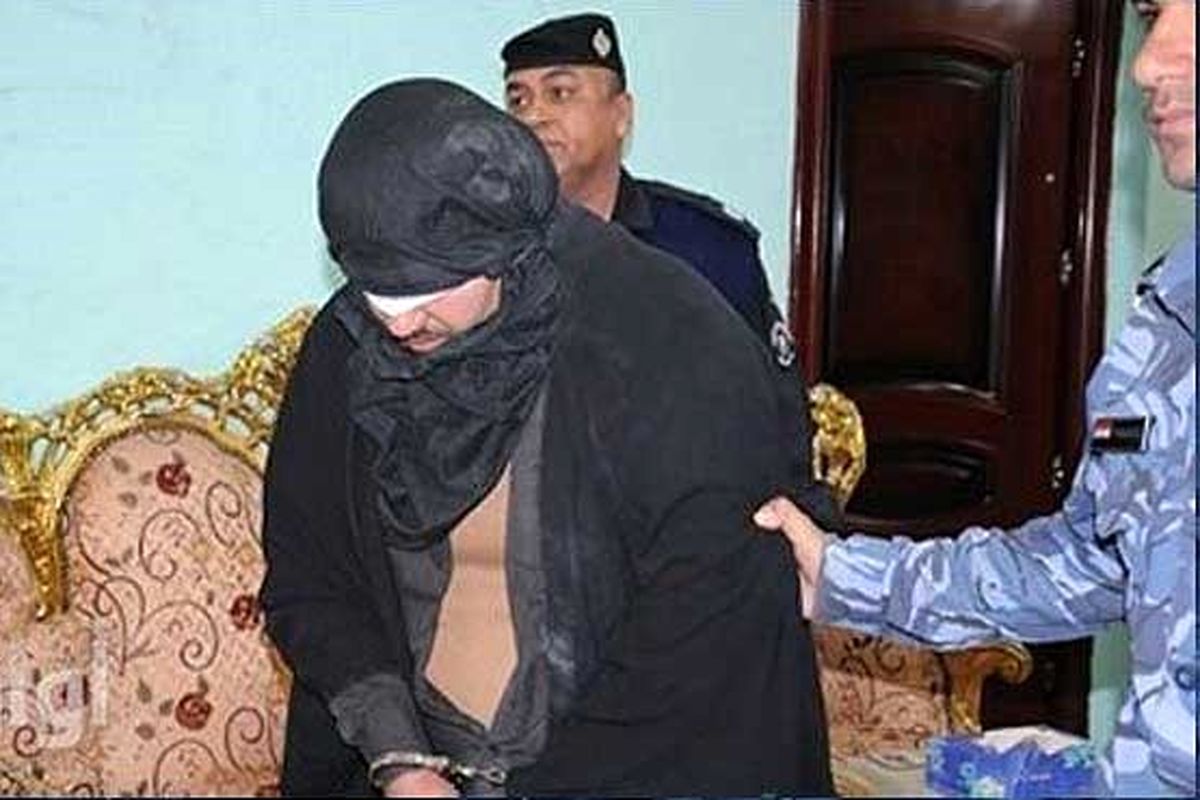 دستگیری عضو ارشد داعش با لباس زنانه