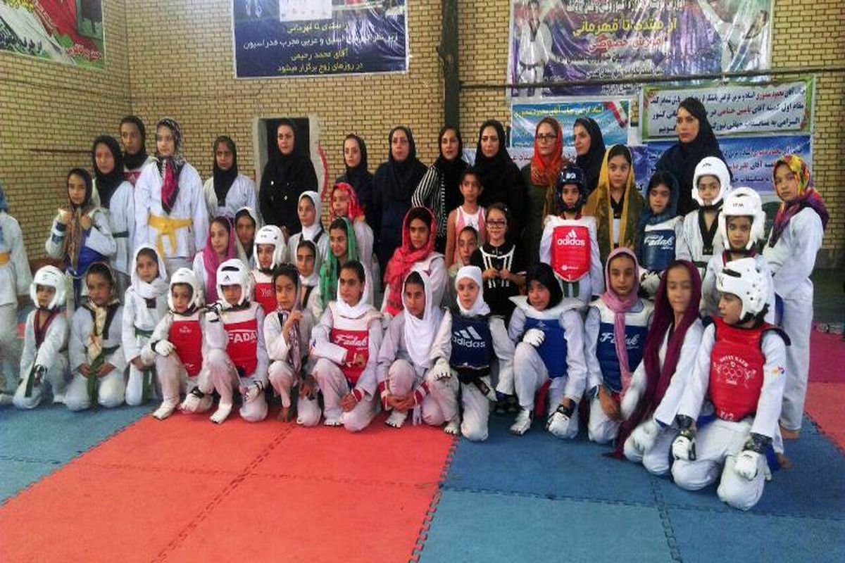 لیگ تکواندو دختران خردسال و نونهال  در شهر قدس برگزار شد