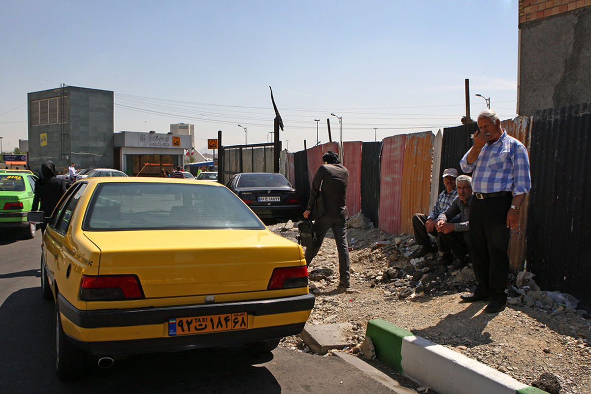 بسته های رفاهی خدماتی بین تاکسیرانان همدانی توزیع می شود