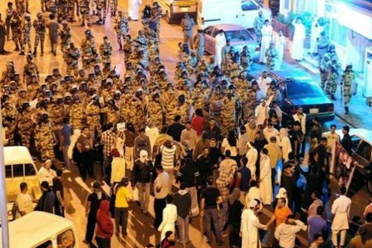 تظاهرات خانواده های نظامیان سعودی درمخالفت با جنگ