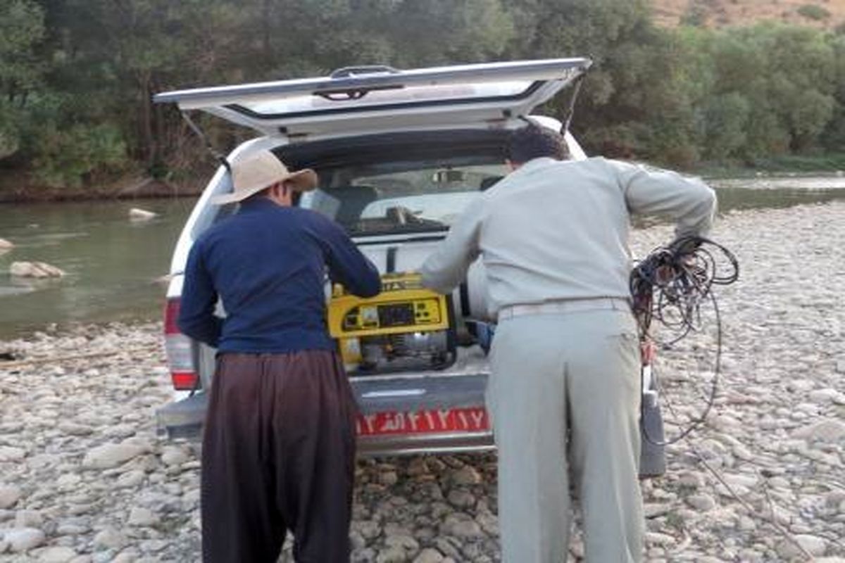 دستگیری متخلفان صید ماهی در پیرانشهر