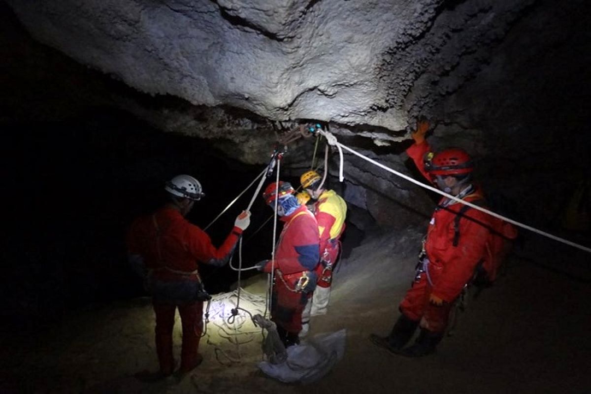 رکورد غارنوردی ایران شکسته شد