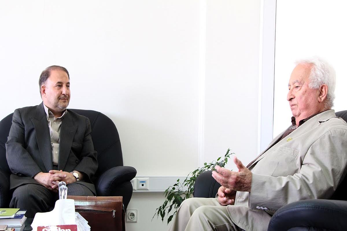 دیدار معاون امور بین الملل بنیاد سعدی با رئیس مرکز زبان فارسی لبنان