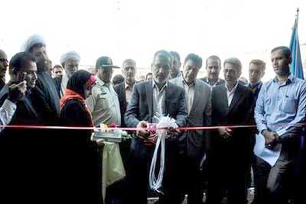 ۳۲ پروژه عمرانی، صنعتی و خدماتی در نظرآباد افتتاح شد