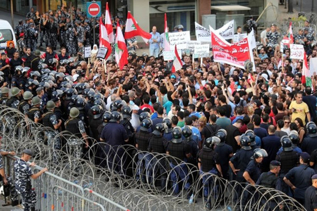 مهلت ۷۲ ساعته معترضان لبنانی به دولت