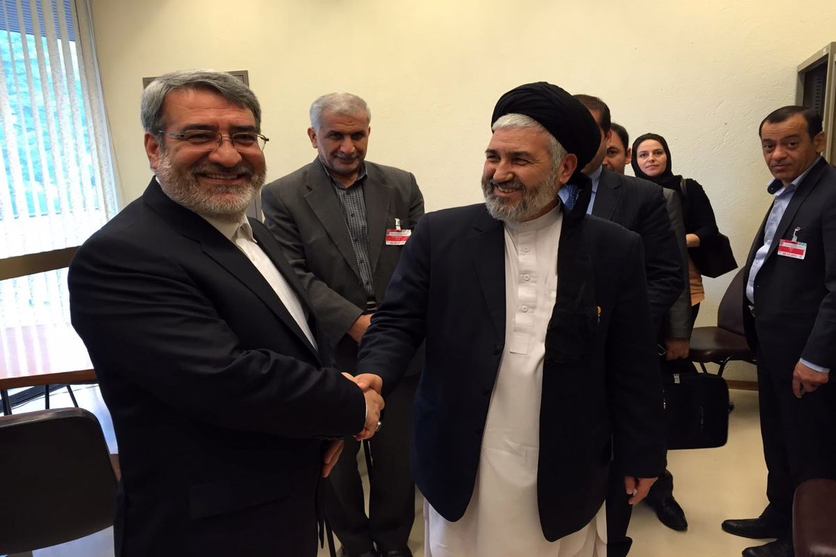 ایران با وجود مشکلات ناشی از تحریم ها با آغوش باز از اتباع افغان پذیرای کرده است
