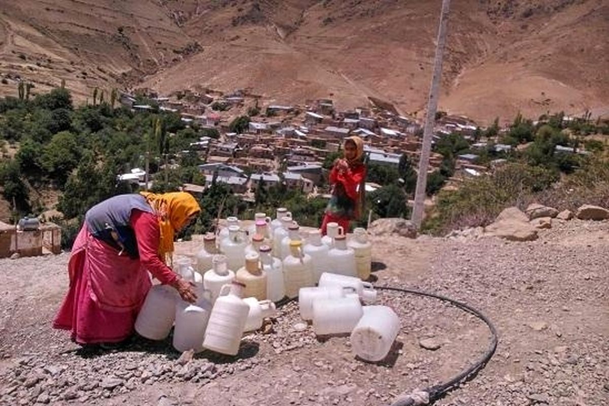 قطع آب آشامیدنی  روستاهای منطقه زیودار پلدخترمردم را کلافه کرده است