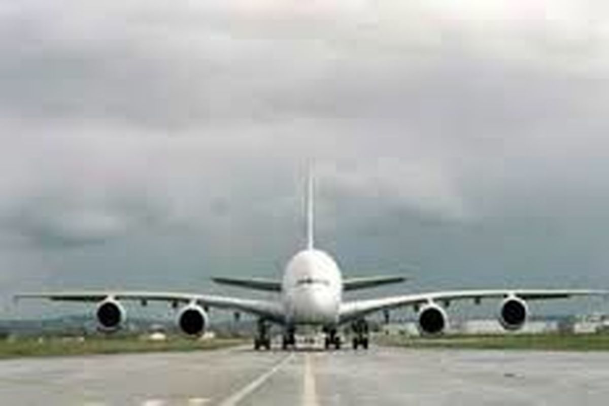 هواپیمای مسافربری به سلامت در مهرآباد فرود آمد