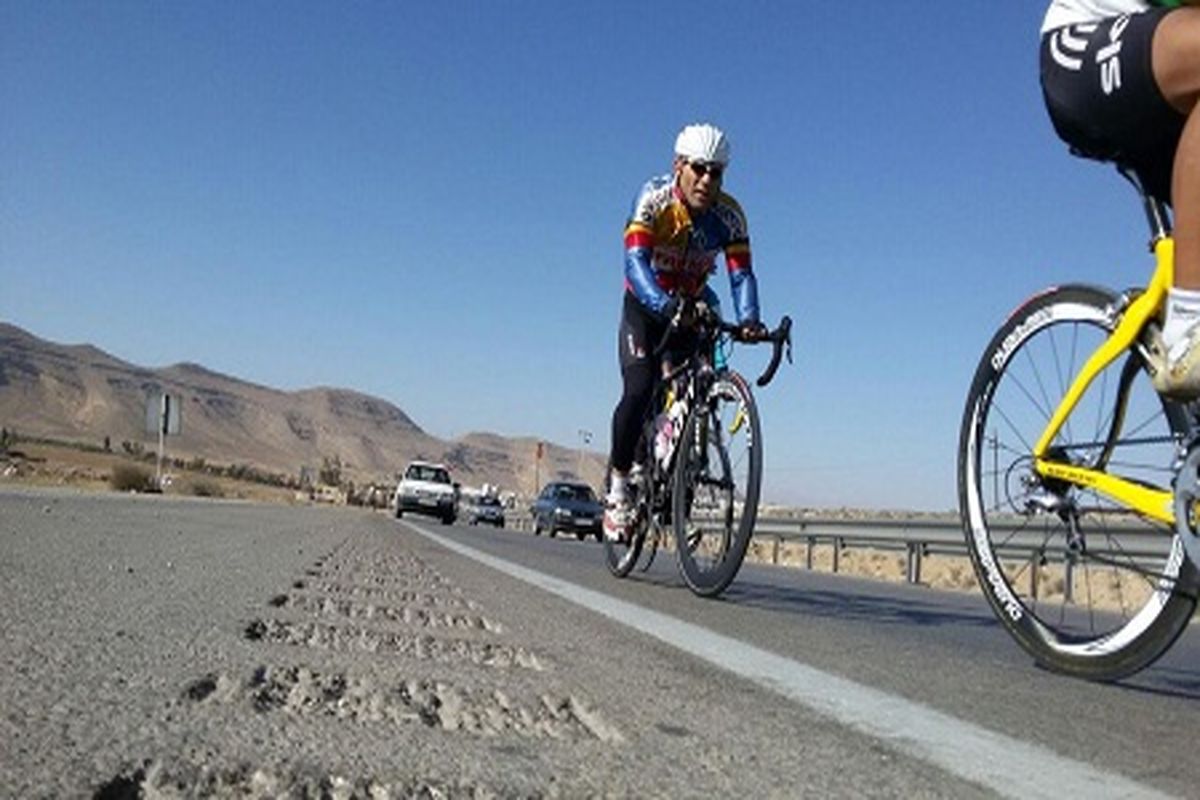 درخشش پیشکسوت اصفهانی در مسابقات دوچرخه سواری قهرمانی کشور