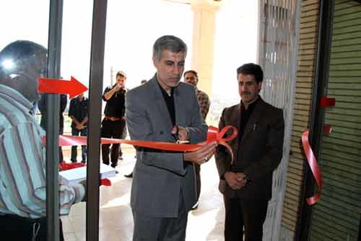 نمایشگاه خوشنویسی الفبای آزادگی در شهرستان آبدانان افتتاح شد