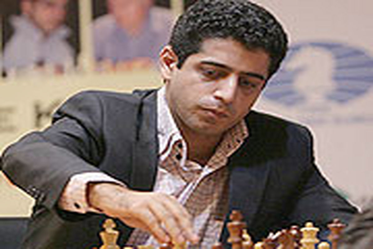 قهرمان احسان قائم مقامی در مسابقات شطرنج سریع همدان