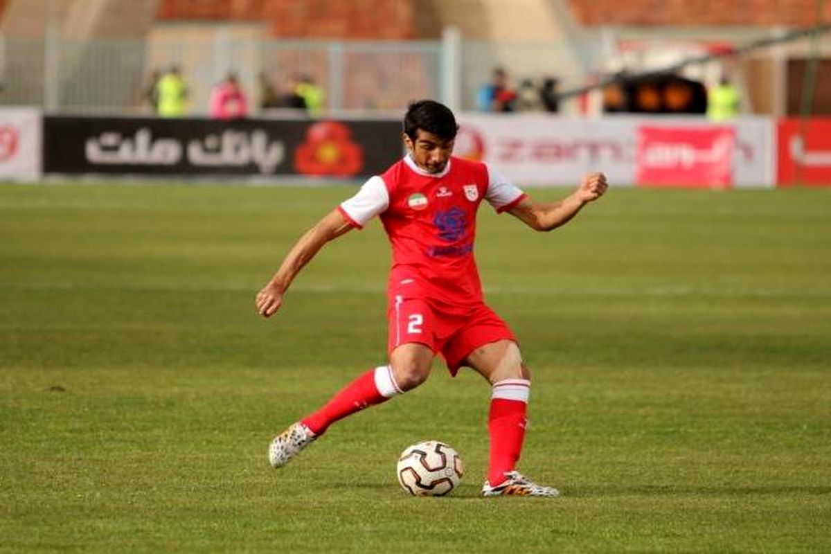 زور تراکتور به دروازه بان سیاه جامگان نرسید