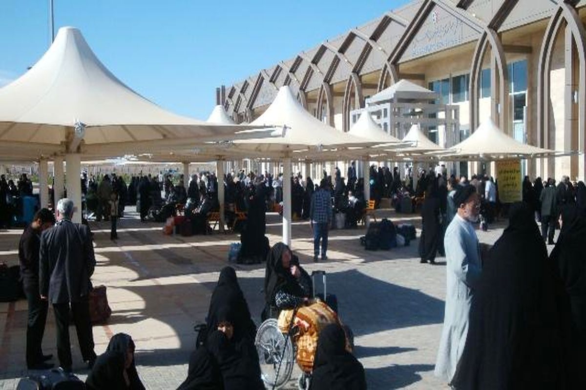 دستگیری ۵۹ زائر غیر مجاز در مرز مهران