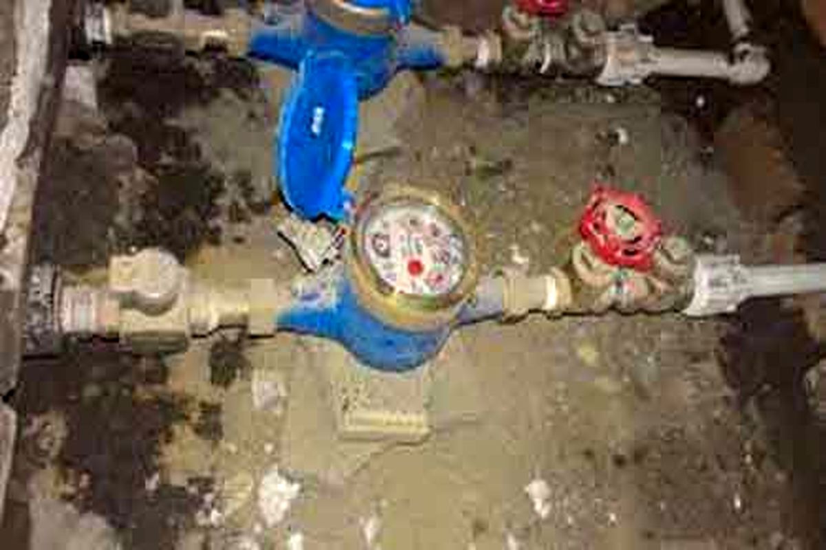 بیش از ۲۰۰۰ دستگاه کنتور آب خراب در شهر ایلام تعویض شد