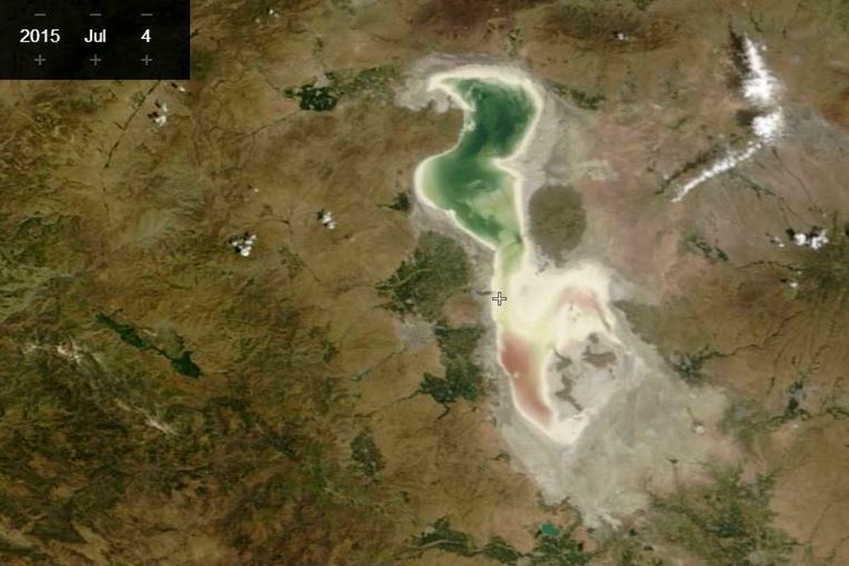 وضعیت دریاچه ارومیه با کاهش دوباره سطح آب بغرنج تر شده است