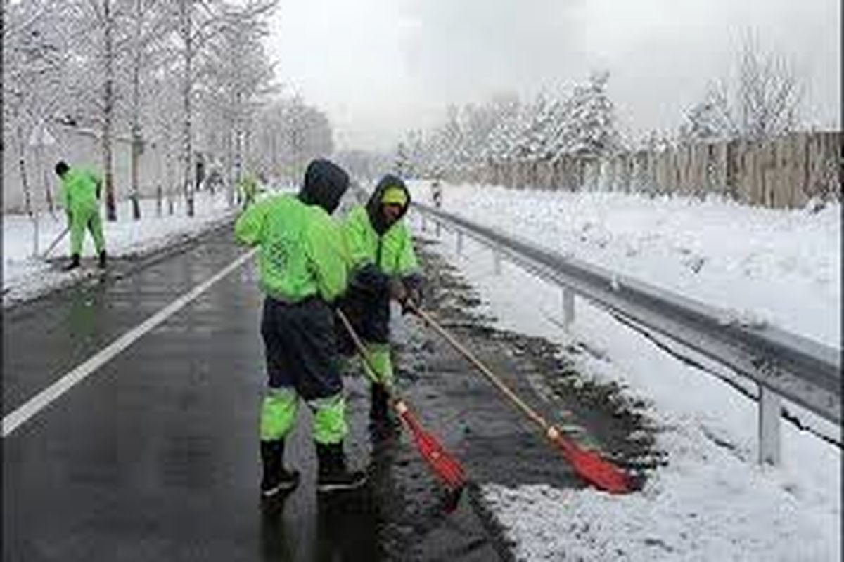 آمادگی صددرصدی نیروهای خدمات شهری برای بارش برف و باران درپایتخت