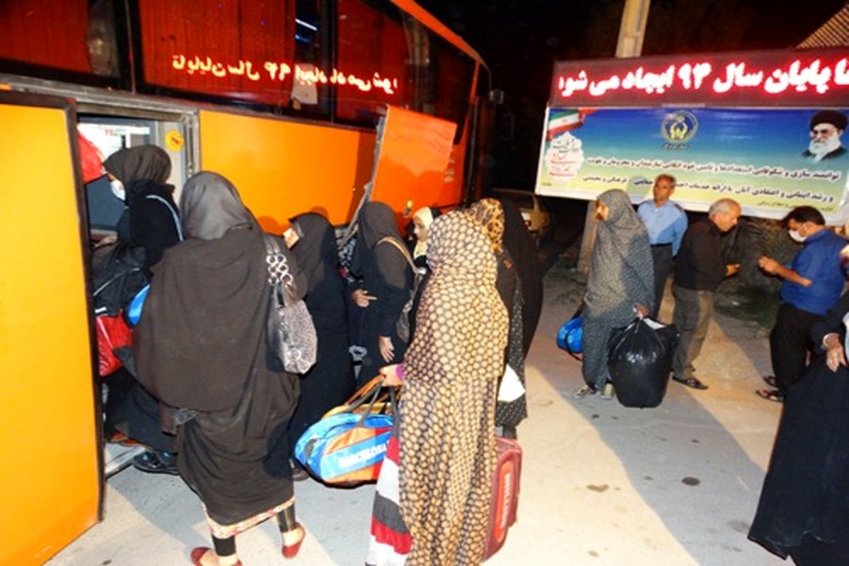 ۲۰۰ نفر از دختران باز مانده از تحصیل و مادرانشان به اردوی زیارتی مشهد مقدس اعزام شدند