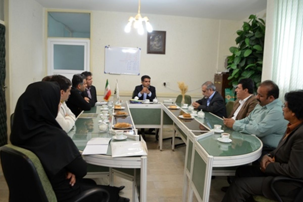 جلسه هماهنگی تامین و توزیع آرد واحدهای آزادپز