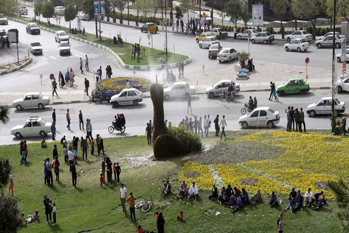 روز طبیعت در کنار طاووس