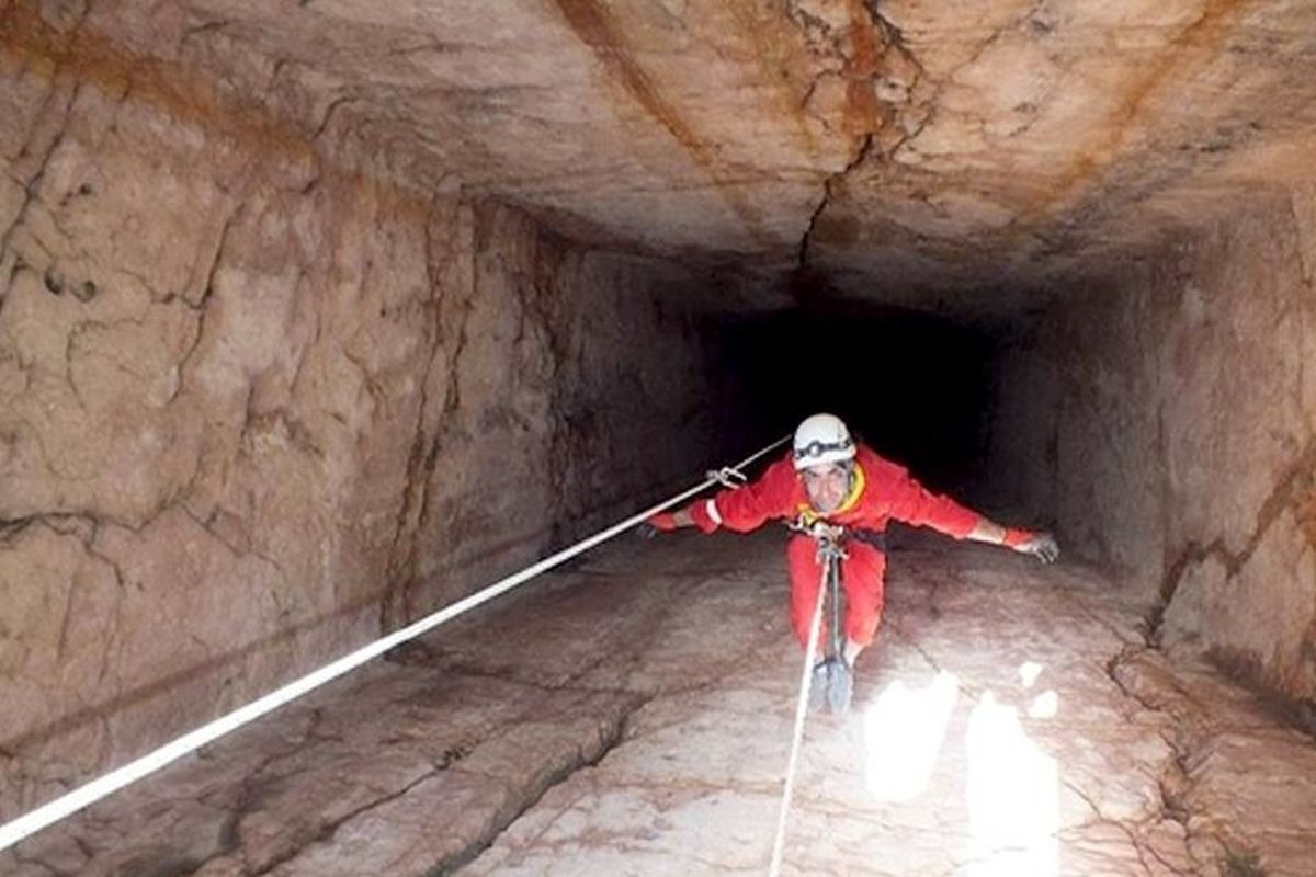 مرگ مرموز یک مرد در ۱۵ متری عمق یک غار در فامنین