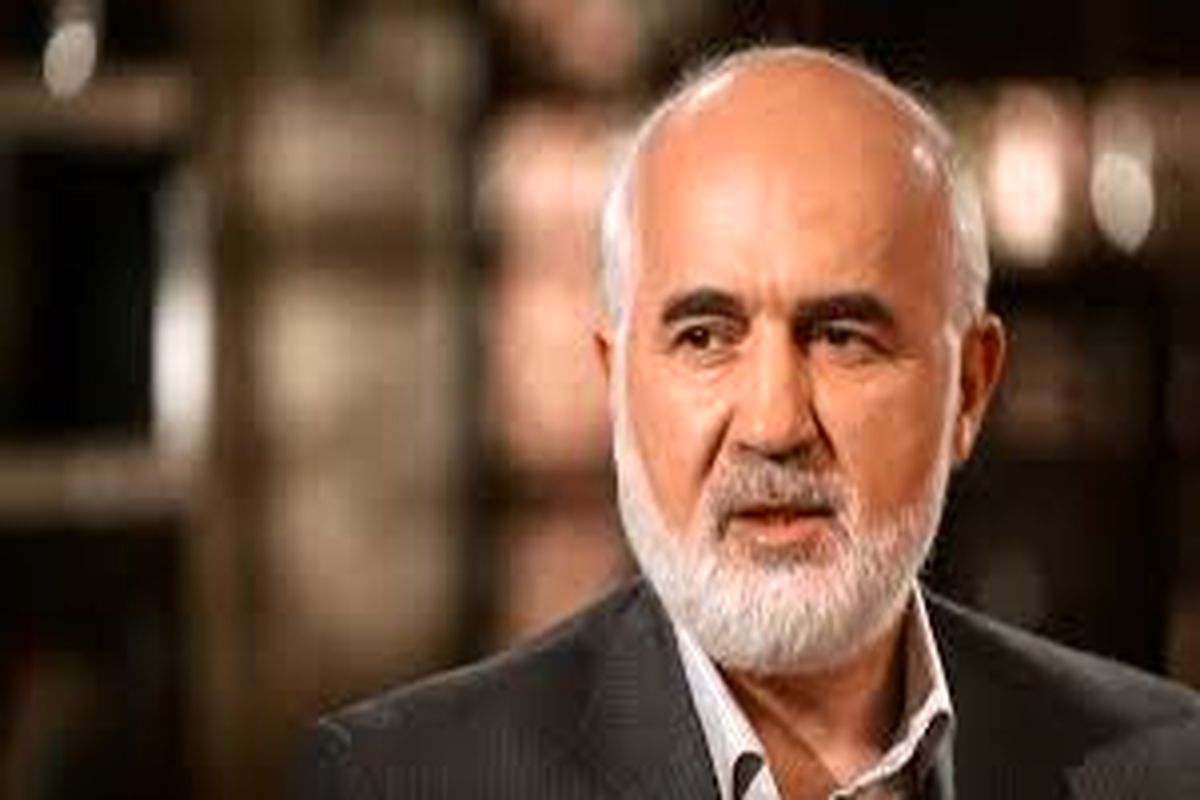 احمد توکلی از تیتر امروز روزنامه کیهان انتقاد کرد