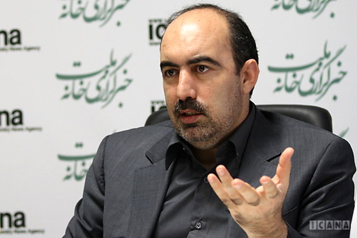 مدیریت دامپزشکی لرستان وسازمان محیط زیست باید پاسخگوی مرگ  گوزن زرد باغ وحش خرم آباد باشند