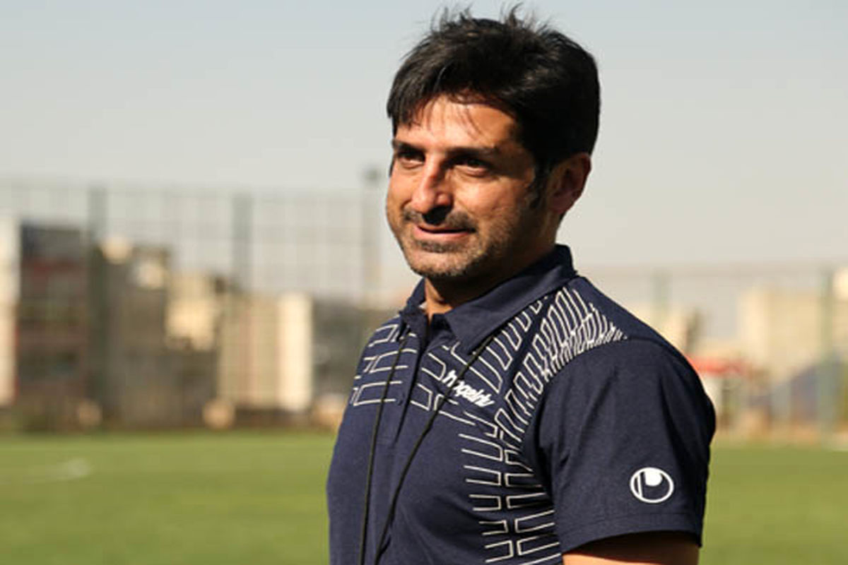 مهدوی: بعضی از بازیکنان ارزش پیراهن استقلال را نمی‌دانند