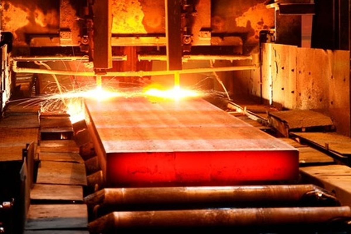 ایران مازاد تولید فولاد دارد