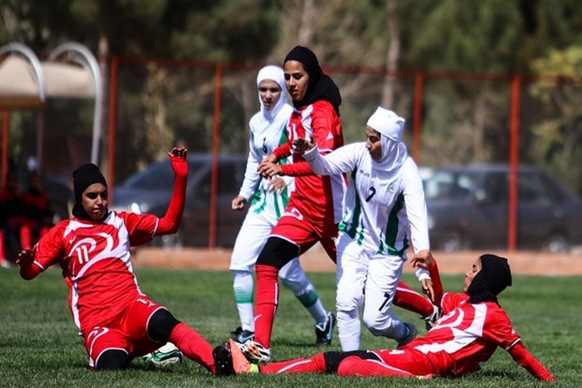 شهرآورد زنانه فوتبال اصفهان