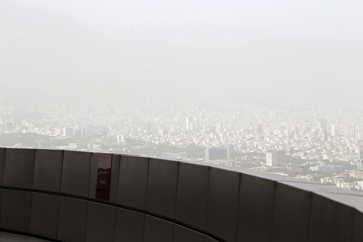 تداوم غبار در شهر های صنعتی
